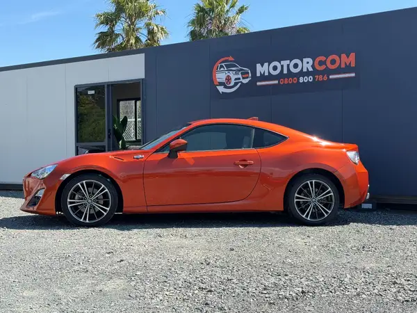 2015 Toyota 86 GT Carousel 3