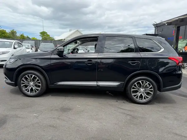 2016 Mitsubishi Outlander 24G 4WD Carousel 8