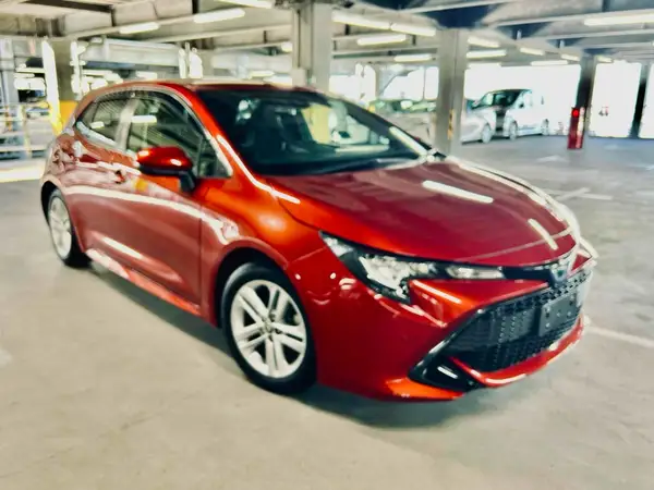 2018 Toyota Corolla SPORTS HYBRID G Carousel 13