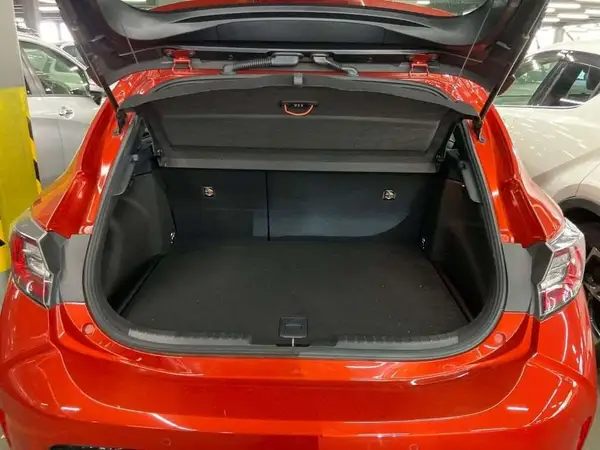 2018 Toyota Corolla SPORTS HYBRID G Carousel 2