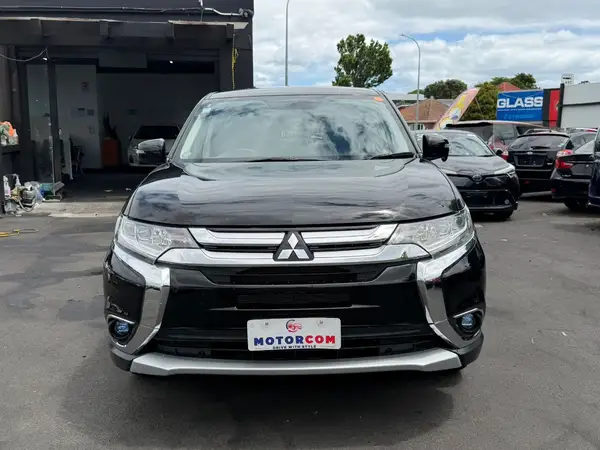 2016 Mitsubishi Outlander 24G 4WD Carousel 2