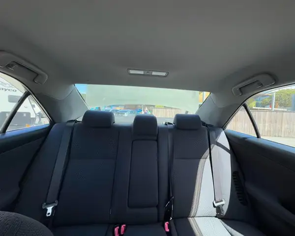 2013 Toyota Camry Carousel 10
