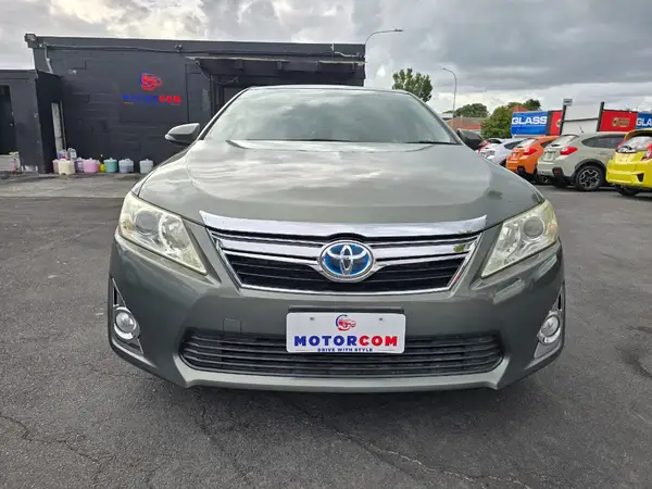 2013 Toyota Camry Carousel 1