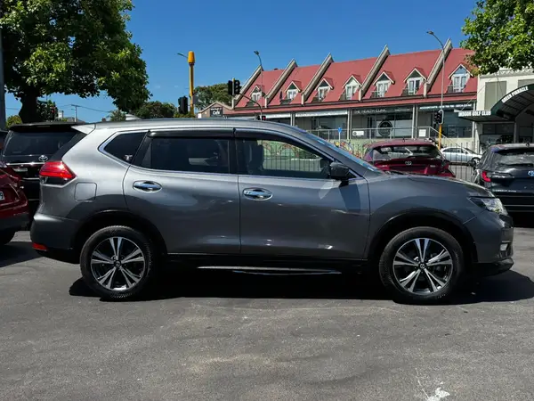 2017 Nissan X-Trail 20X Carousel 12