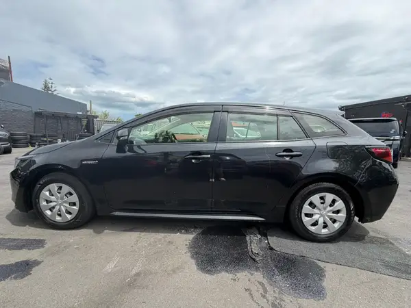 2020 Toyota Corolla TOURING HYBRID G-X Carousel 7