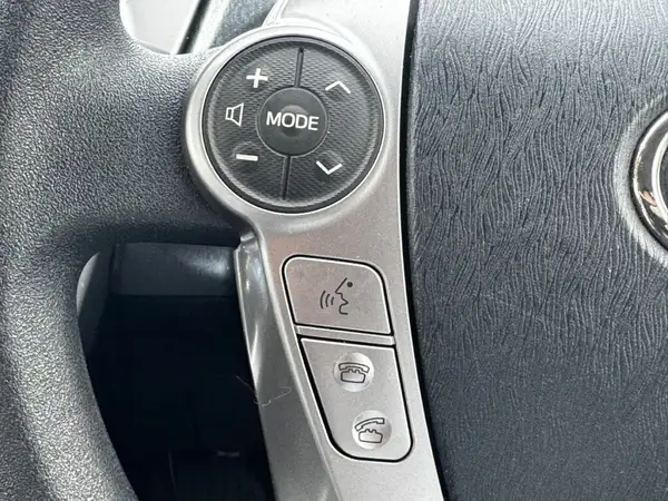 2015 Toyota Prius Alpha ALPHA S Carousel 5