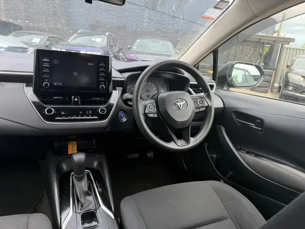 2020 Toyota Corolla TOURING HYBRID G-X Carousel 10