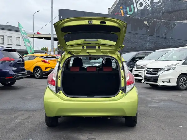 2016 Toyota Aqua S Carousel 1
