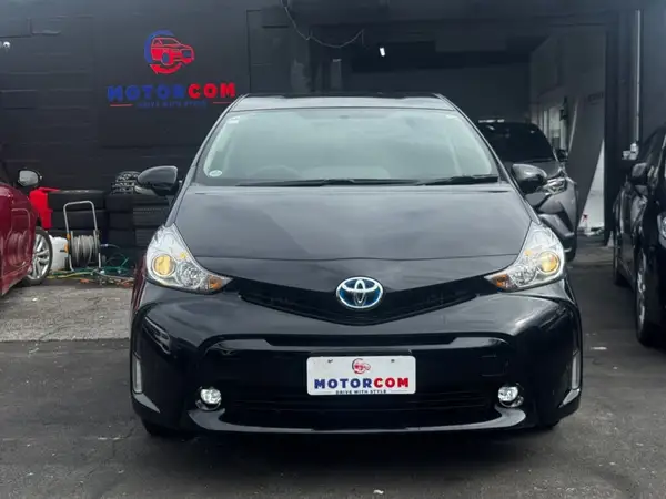 2015 Toyota Prius Alpha ALPHA S Carousel 19