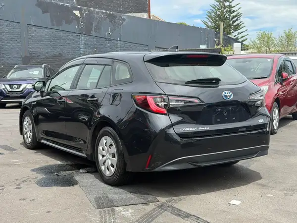 2020 Toyota Corolla TOURING HYBRID G-X Carousel 6