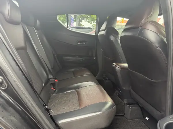 2017 Toyota C-HR G Carousel 3