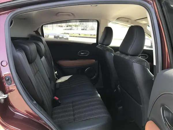 2015 Honda Vezel Hybrid Z Carousel 6