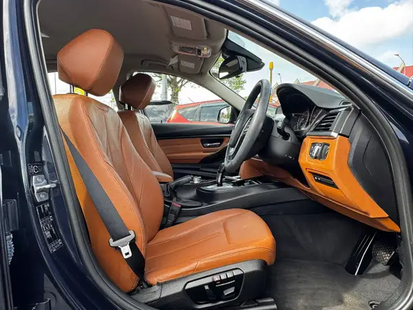 2014 BMW 320i 3 SERIES Carousel 12