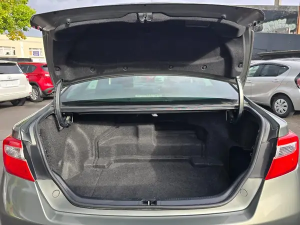 2013 Toyota Camry Carousel 11