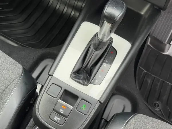 2020 Honda Fit E:HEV HOME Carousel 3