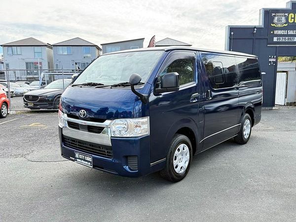 2020 Toyota Hiace DX GL Carousel 13