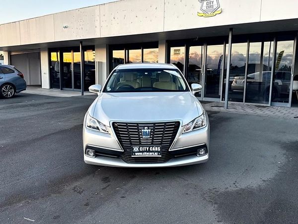 2013 Toyota Crown Royal Saloon Carousel 15