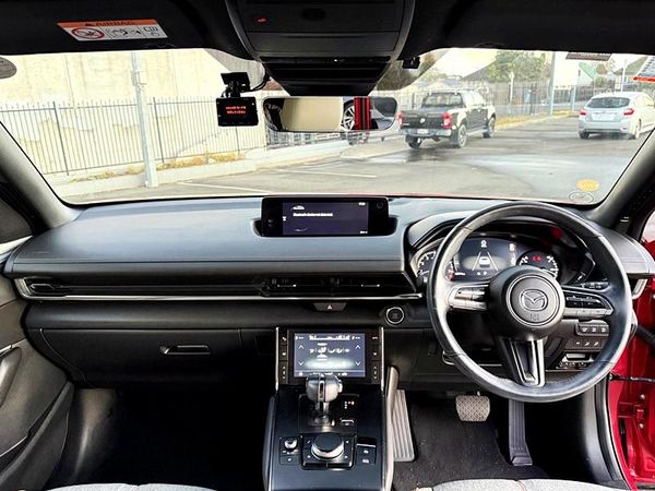 2021 Mazda MX-30 e-Skyactiv G Carousel 4