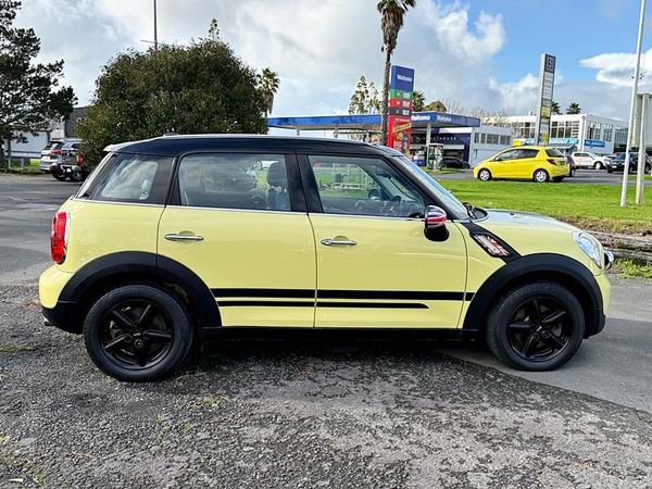 2012 Mini Cooper CROSSOVER Carousel 5
