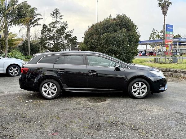 2016 Toyota Avensis Wagon Carousel 10