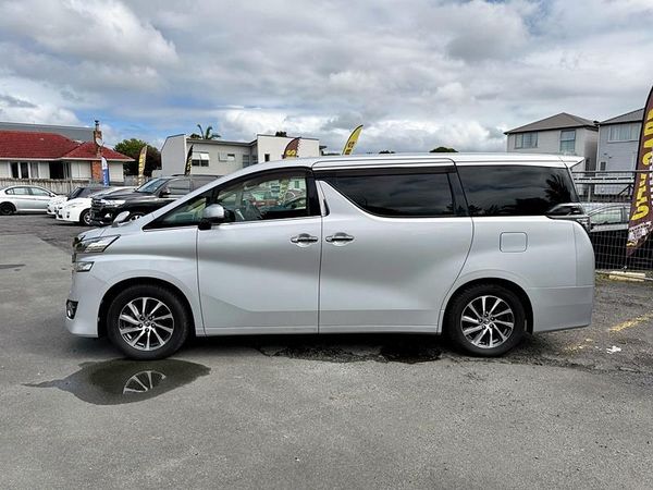 2017 Toyota Vellfire 2.5 8 Seater Carousel 12