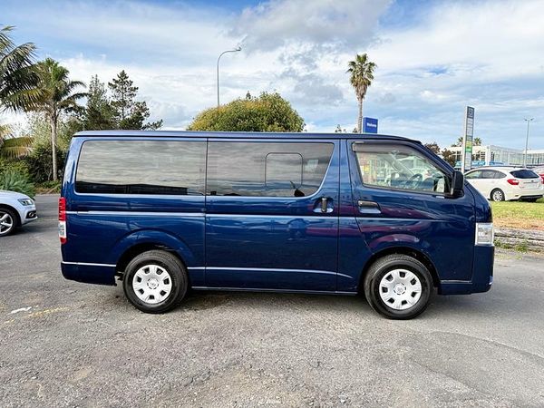 2020 Toyota Hiace DX GL Carousel 8
