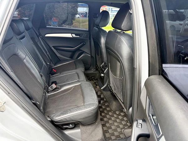 2010 Audi Q5 Carousel 3