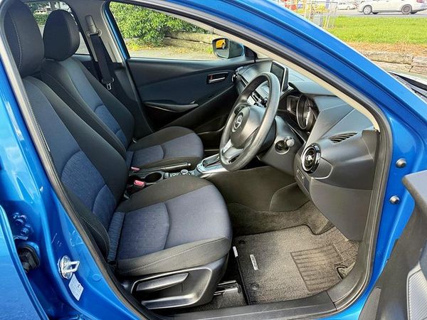 2016 Mazda Demio 13S Carousel 2