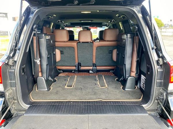 2020 Toyota Land Cruiser ZX Carousel 12