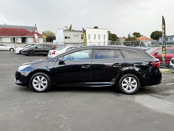 2016 Toyota Avensis Wagon Carousel 15