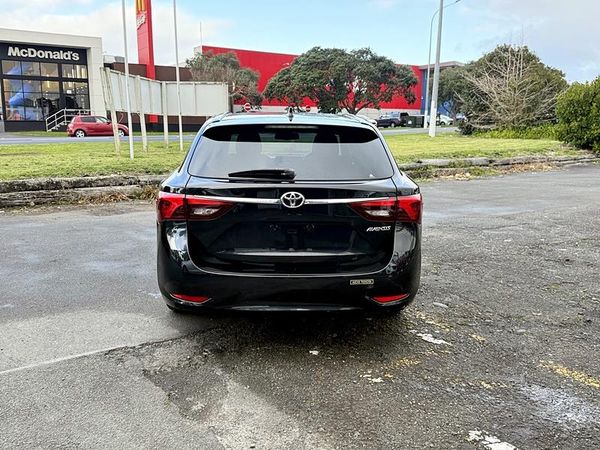 2016 Toyota Avensis Wagon Carousel 13