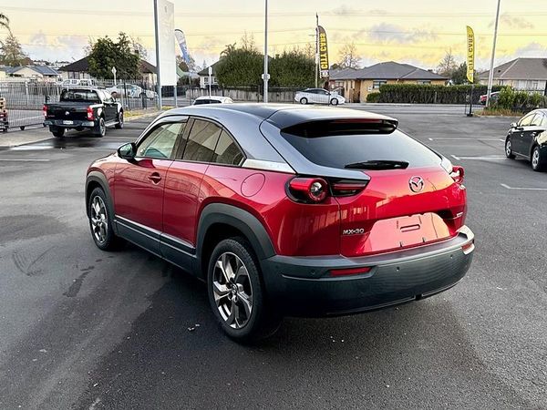 2021 Mazda MX-30 e-Skyactiv G Carousel 16