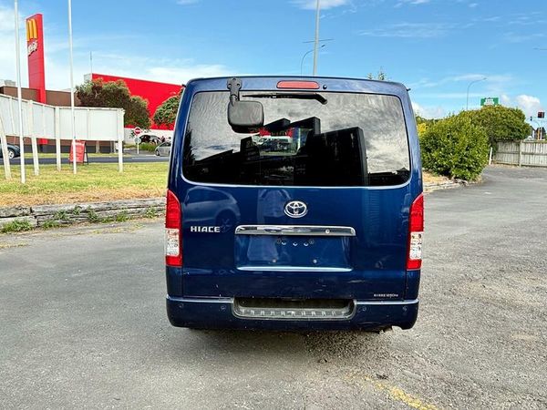 2020 Toyota Hiace DX GL Carousel 10