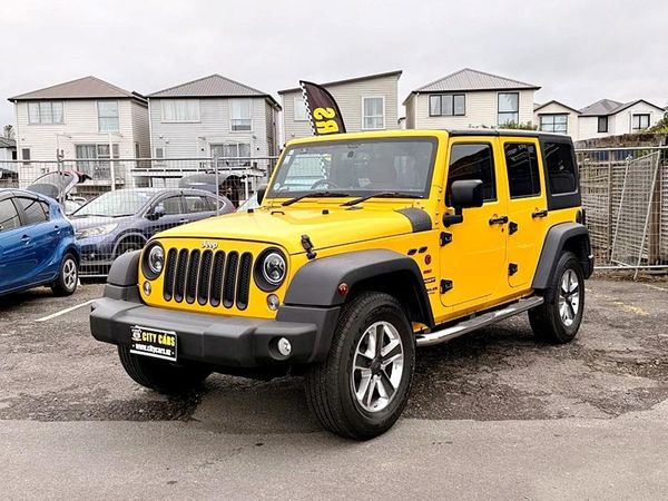 2015 Jeep Wrangler Unlimited Sport 4WD Carousel 14