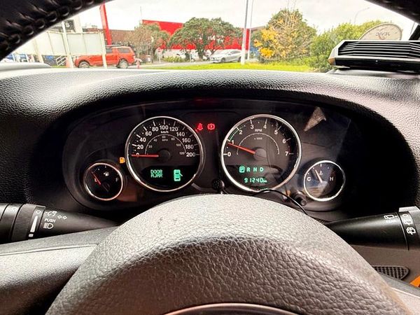 2015 Jeep Wrangler Unlimited Sport 4WD Carousel 5
