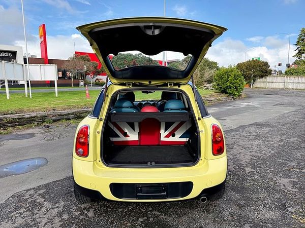 2012 Mini Cooper CROSSOVER Carousel 12