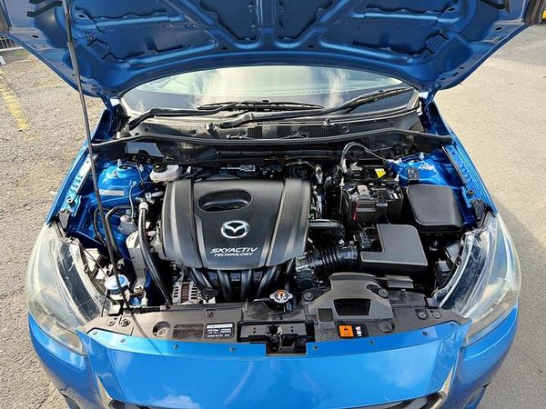 2016 Mazda Demio 13S Carousel 8