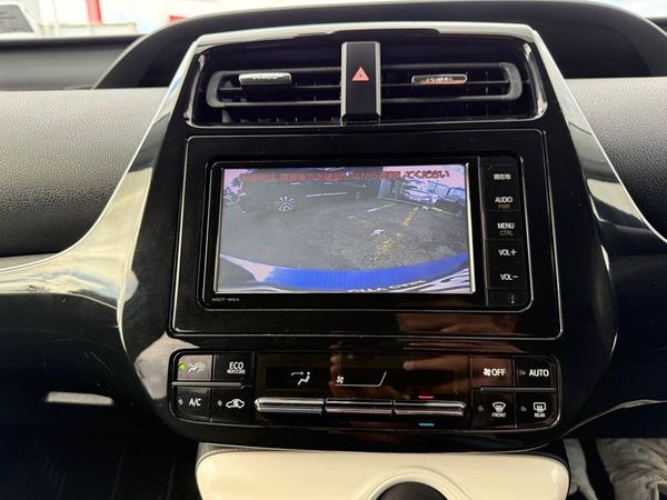 2016 Toyota Prius Carousel 4