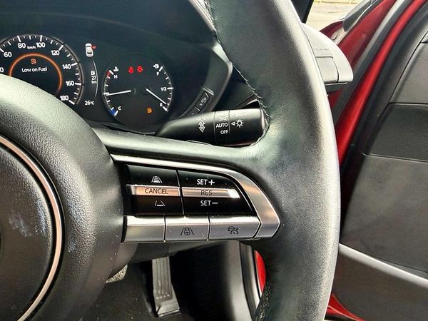 2021 Mazda MX-30 e-Skyactiv G Carousel 8