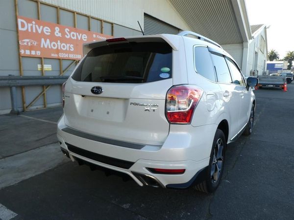2014 Subaru Forester 2.0XT EYESIGHT Carousel 3