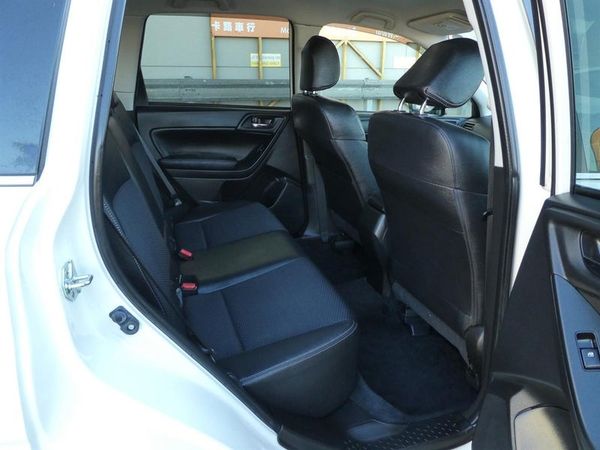 2014 Subaru Forester 2.0XT EYESIGHT Carousel 11