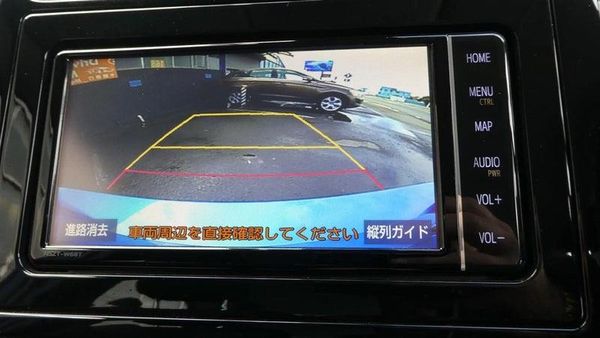2019 Toyota Prius S MODEL! Keyless entry. Carousel 19