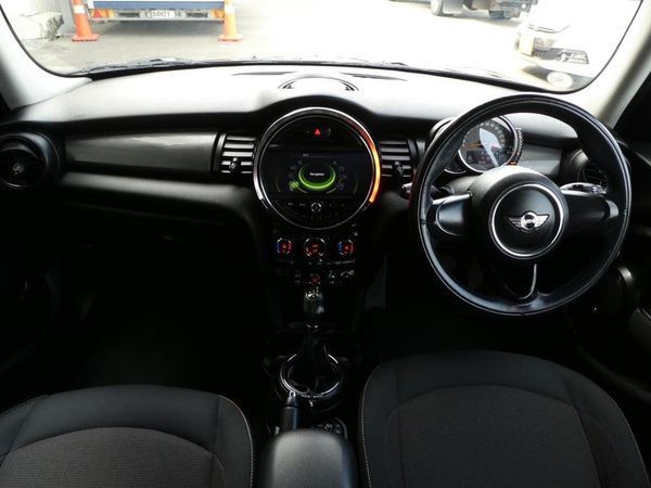 2015 MINI Cooper Carousel 12