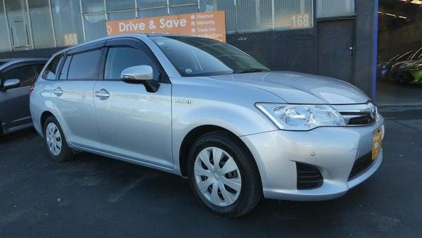 2013 Toyota Corolla FIELDER HYBRID Carousel 1