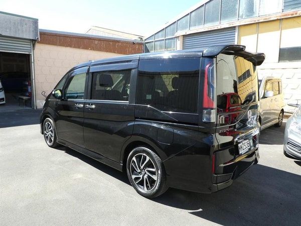 2016 Honda Step Wagon SPADA Carousel 5