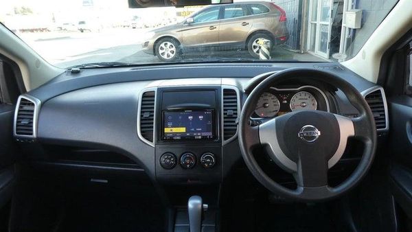 2015 Nissan Wingroad Smart key! Carousel 16