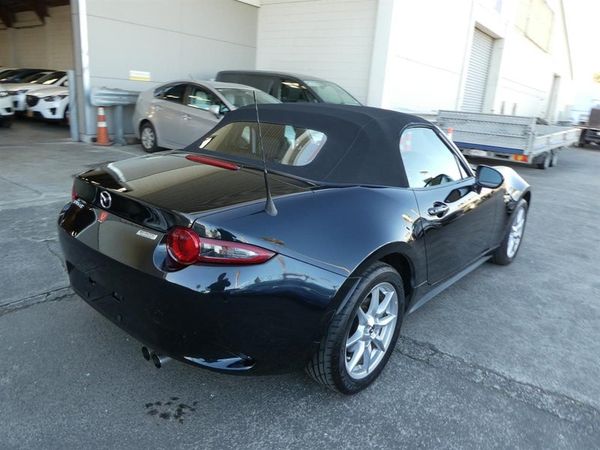 2016 Mazda Roadster S SPECIAL PACKAGE Carousel 2