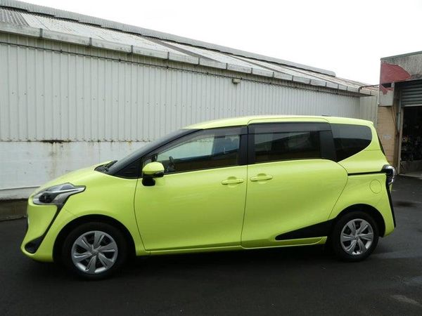 2019 Toyota Sienta 1.5L Petrol 5 Seater! Carousel 6