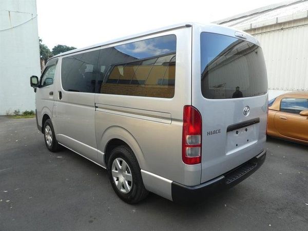 2021 Toyota Hiace Carousel 5