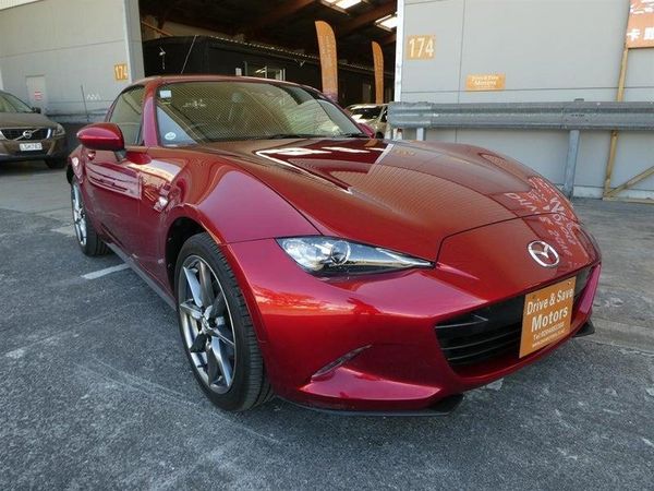 2018 Mazda Roadster RF VS Carousel 1
